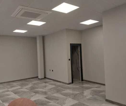 Дава се под наем Магазин в Пловдив, Старият град - 60 кв.м за 309.06 € - Снимка #1