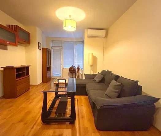 Дава се под наем Тристаен апартамент в София, Хиподрума - 98 кв.м за 623.22 € - Снимка #1