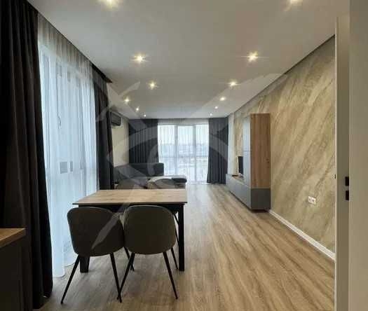 Дава се под наем Двустаен апартамент в Асеновград - 76 кв.м за 478.38 € - Снимка #1