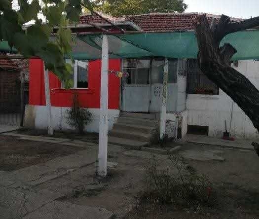 Къща в Пазарджик, Запад - 48 кв.м за 266 €/кв.м - Снимка #1