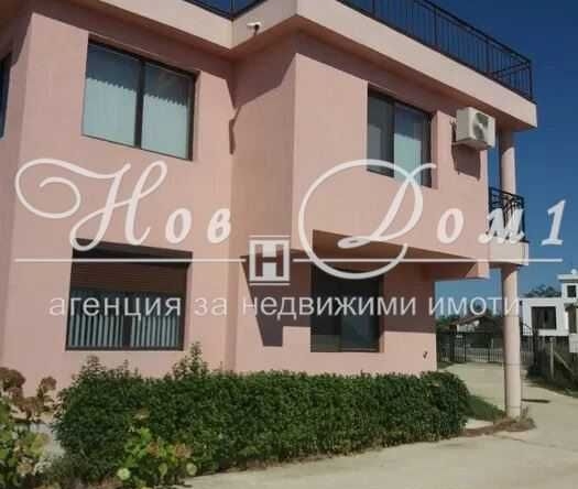 Дава се под наем Къща в Варна, Галата - 140 кв.м за 847.62 € - Снимка #1