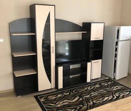 Дава се под наем Двустаен апартамент в София, Лозенец - 60 кв.м за 698.19 € - Снимка #1