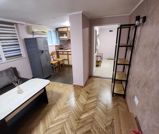 Дава се под наем Двустаен апартамент в Варна, Чайка - 43 кв.м за 435 € - Снимка #1