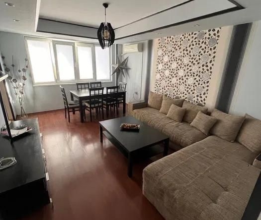 Дава се под наем Тристаен апартамент в София, Зона Б-5 - 75 кв.м за 750 € - Снимка #1