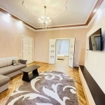 Двустаен апартамент в София, Гоце Делчев - 73 кв.м за 1836 €/кв.м - Снимка #1