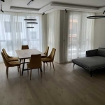 Дава се под наем Тристаен апартамент в София, Зона Б-19 - 100 кв.м за 1000 € - Снимка #1