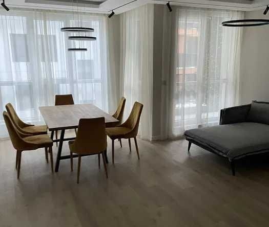 Дава се под наем Тристаен апартамент в София, Зона Б-19 - 100 кв.м за 1000 € - Снимка #1