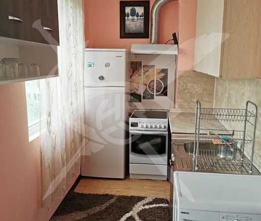 Дава се под наем Тристаен апартамент в Варна, Левски - 80 кв.м за 350 € - Снимка #1