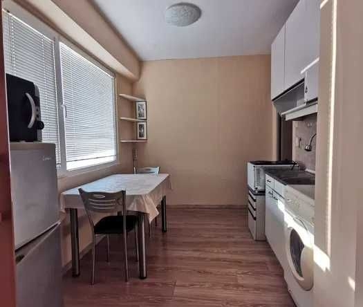 Дава се под наем Едностаен апартамент в София, Люлин 4 - 50 кв.м за 300 € - Снимка #1