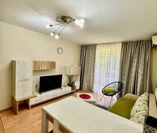 Дава се под наем Двустаен апартамент в к.к. Слънчев бряг - 64 кв.м за 450 € - Снимка #1