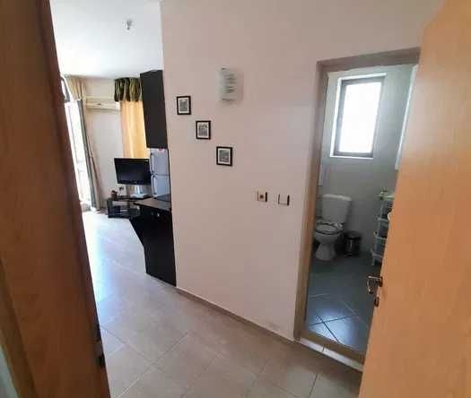 Двустаен апартамент в к.к. Слънчев бряг - 67 кв.м за 426 €/кв.м - Снимка #1