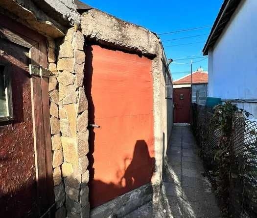 Къща в Бургас, Победа - 80 кв.м за 1063 €/кв.м - Снимка #1