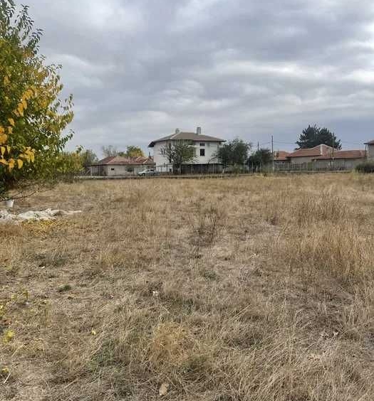 Парцел в с. Караджалово, Област Пловдив - 810 кв.м за 7 €/кв.м - Снимка #1