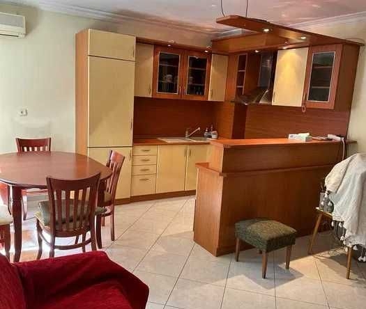 Дава се под наем Тристаен апартамент в София, Лозенец - 92 кв.м за 800 € - Снимка #1