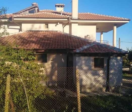 Къща в с. Баня, Област Сливен - 200 кв.м за 1225 €/кв.м - Снимка #1