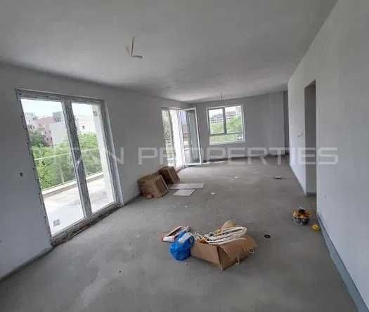 Тристаен апартамент в Пловдив, Остромила - 139 кв.м за 1331 €/кв.м - Снимка #1