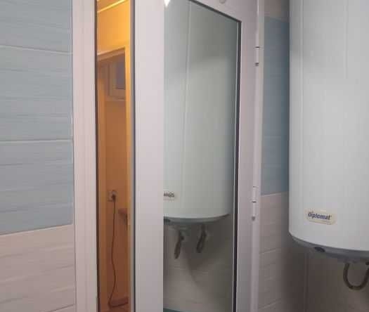 Дава се под наем Двустаен апартамент в Бургас, Лазур - 80 кв.м за 190 € - Снимка #1