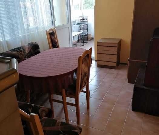 Дава се под наем Двустаен апартамент в Бургас, Възраждане - 70 кв.м за 175 € - Снимка #1