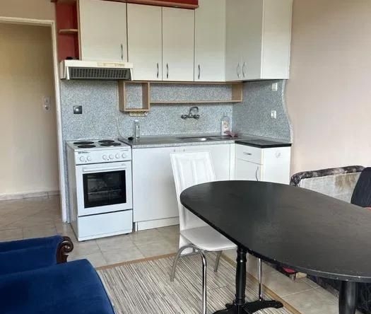 Дава се под наем Тристаен апартамент в Варна, Левски - 65 кв.м за 475 € - Снимка #1