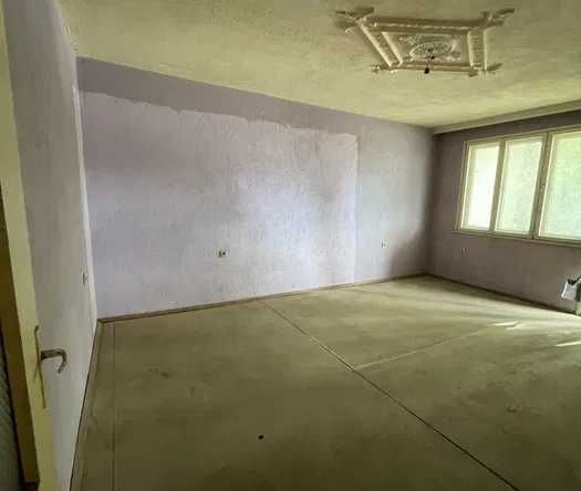 Четиристаен апартамент в Карлово - 110 кв.м за 450 €/кв.м - Снимка #1