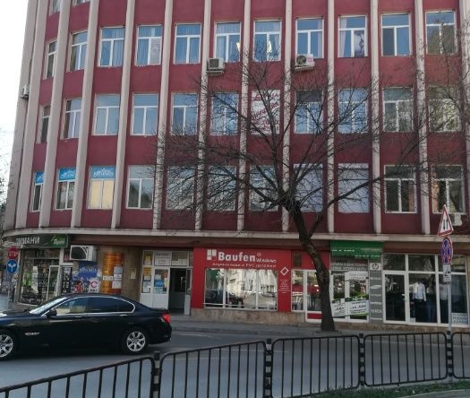 Офис в Хасково, Любен Каравелов - 122 кв.м за 1020 €/кв.м - Снимка #1