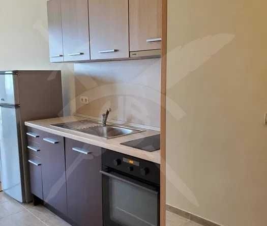 Дава се под наем Едностаен апартамент в к.к. Св.Св. Константин и Елена - 53 кв.м за 600 € - Снимка #1