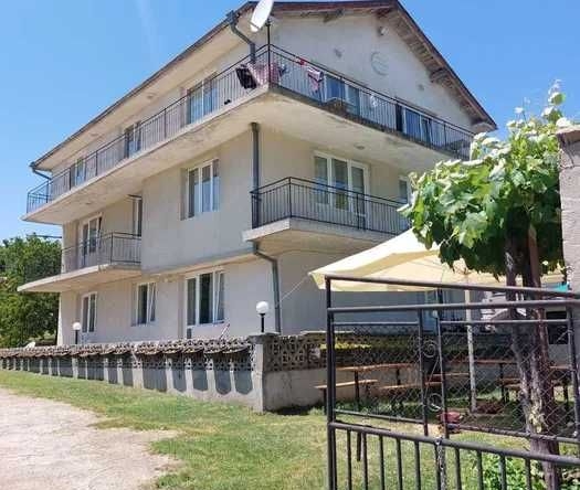 Дава се под наем Къща в Обзор - 400 кв.м за 340000 € - Снимка #1