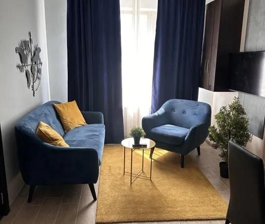 Дава се под наем Тристаен апартамент в Варна, Окръжна болница - 89 кв.м за 700 € - Снимка #1