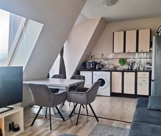Дава се под наем Двустаен апартамент в София, Дружба 2 - 60 кв.м за 650 € - Снимка #1