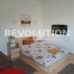 Дава се под наем Едностаен апартамент в Варна, Център - 40 кв.м за 325 € - Снимка #1