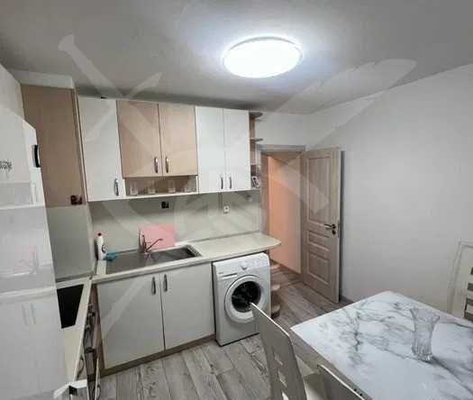 Дава се под наем Тристаен апартамент в Варна, Чайка - 100 кв.м за 600 € - Снимка #1