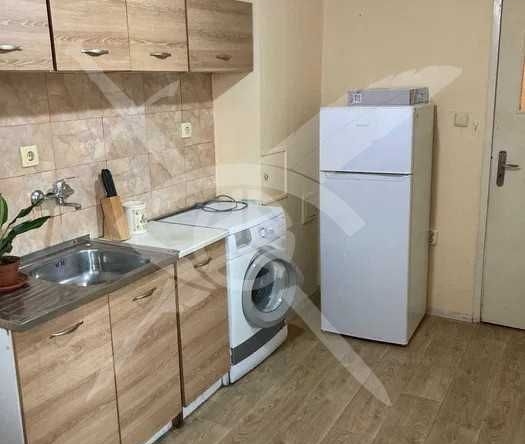 Дава се под наем Тристаен апартамент в Варна, Трошево - 90 кв.м за 300 € - Снимка #1