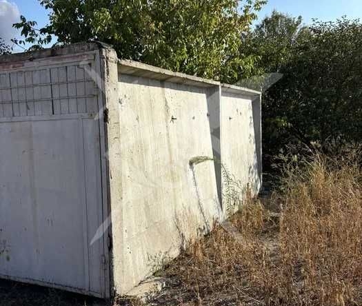 Гараж / Паркомясто в Пловдив, Тракия - 20 кв.м за 82 €/кв.м - Снимка #1