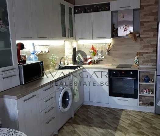 Тристаен апартамент в Пловдив, Кючук Париж - 88 кв.м за 1739 €/кв.м - Снимка #1