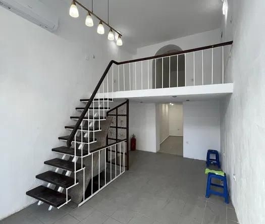 Дава се под наем Магазин в Варна, Център - 58 кв.м за 750 € - Снимка #1