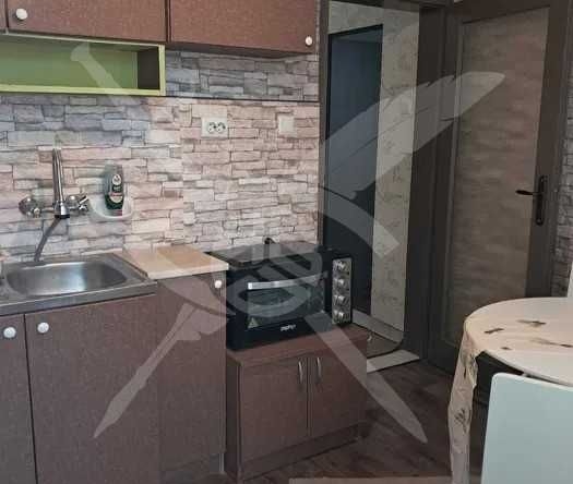 Дава се под наем Тристаен апартамент в Варна, Лятно кино Тракия - 72 кв.м за 400 € - Снимка #1