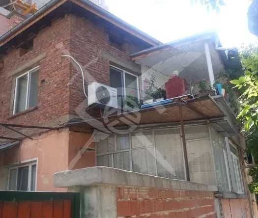 Етаж от къща в Пловдив, Кършияка - 80 кв.м за 1875 €/кв.м - Снимка #1