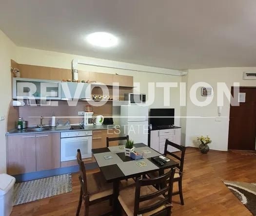 Дава се под наем Тристаен апартамент в Варна, Виница - 67 кв.м за 350 € - Снимка #1