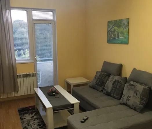 Дава се под наем Тристаен апартамент в София, Докторски паметник - 89 кв.м за 800 € - Снимка #1