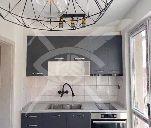 Дава се под наем Тристаен апартамент в Варна, Колхозен пазар - 72 кв.м за 400 € - Снимка #1