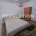 Дава се под наем Двустаен апартамент в Варна, Цветен квартал - 55 кв.м за 250 € - Снимка #1