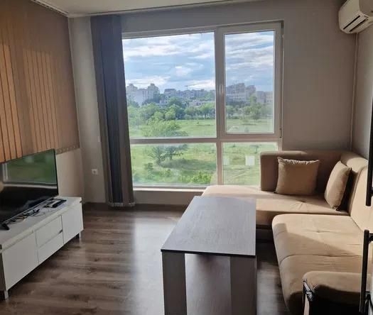 Дава се под наем Двустаен апартамент в Пловдив, Тракия - 50 кв.м за 350 € - Снимка #1