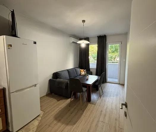 Дава се под наем Тристаен апартамент в Варна, Окръжна болница - 72 кв.м за 675 € - Снимка #1