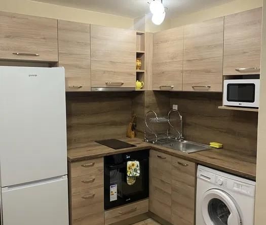 Дава се под наем Двустаен апартамент в Варна, Лятно кино Тракия - 58 кв.м за 500 € - Снимка #1