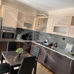 Дава се под наем Тристаен апартамент в Варна, Окръжна болница - 89 кв.м за 850 € - Снимка #1