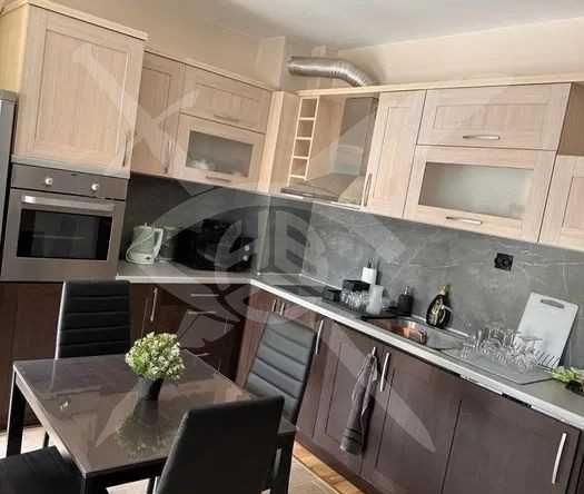 Дава се под наем Тристаен апартамент в Варна, Окръжна болница - 89 кв.м за 850 € - Снимка #1