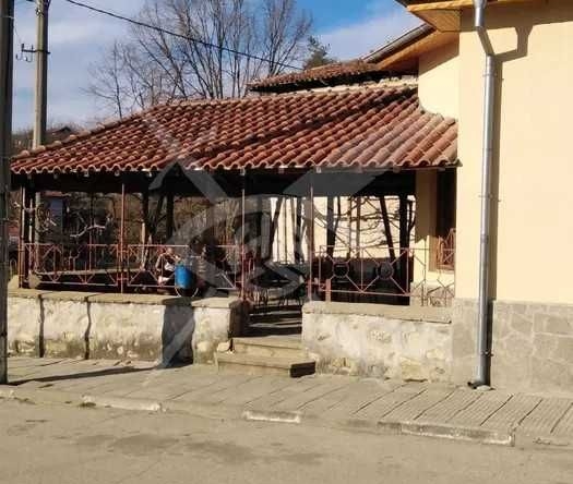 Магазин в с. Отец Паисиево, Област Пловдив - 250 кв.м за 134 €/кв.м - Снимка #1