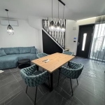 Дава се под наем Двустаен апартамент в Варна, Център - 60 кв.м за 690 € - Снимка #1