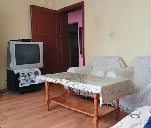 Дава се под наем Етаж от къща в Велико Търново, Варуша - 70 кв.м за 200 € - Снимка #1