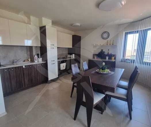 Етаж от къща в Варна, Виница - 120 кв.м за 8 €/кв.м - Снимка #1